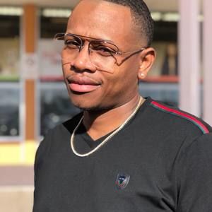 Meet your Posher, Sam